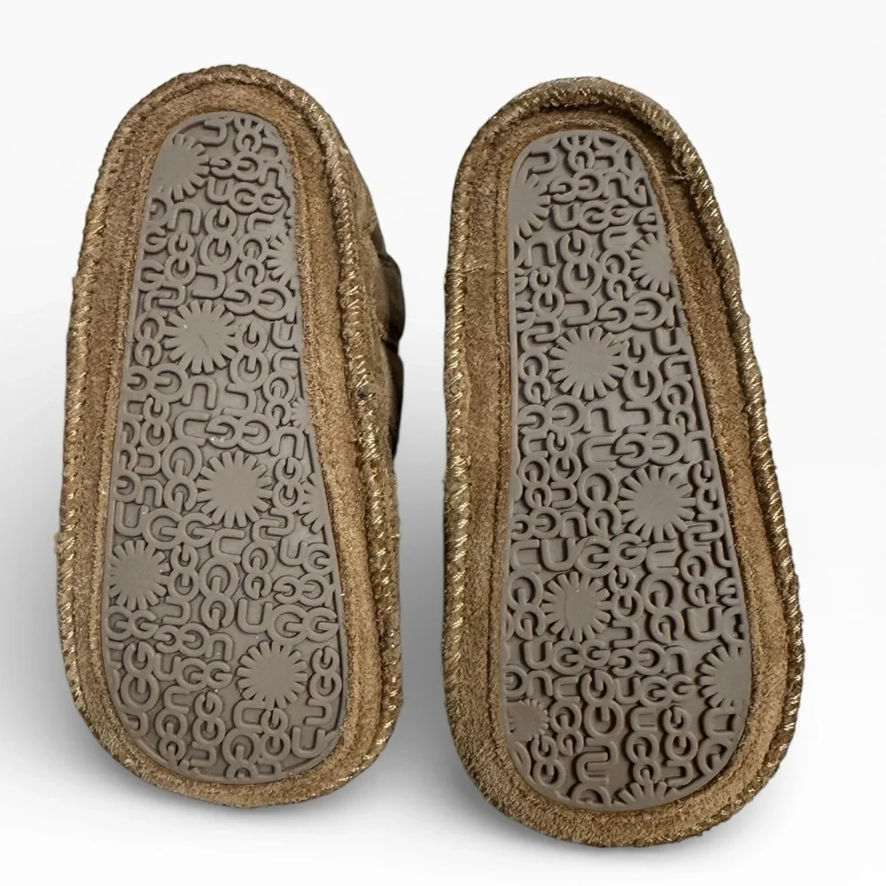 UGG Baby Neumel Suede Booties Chestnut Wool Lined Infant Size US 4/5 UK 4